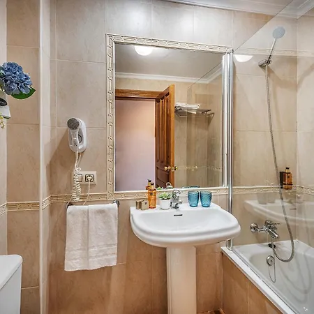 Beneste Hotel 3*